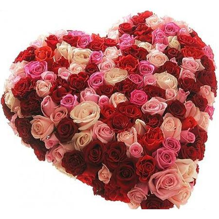 Букет из роз в форме сердца «В твоих объятиях»